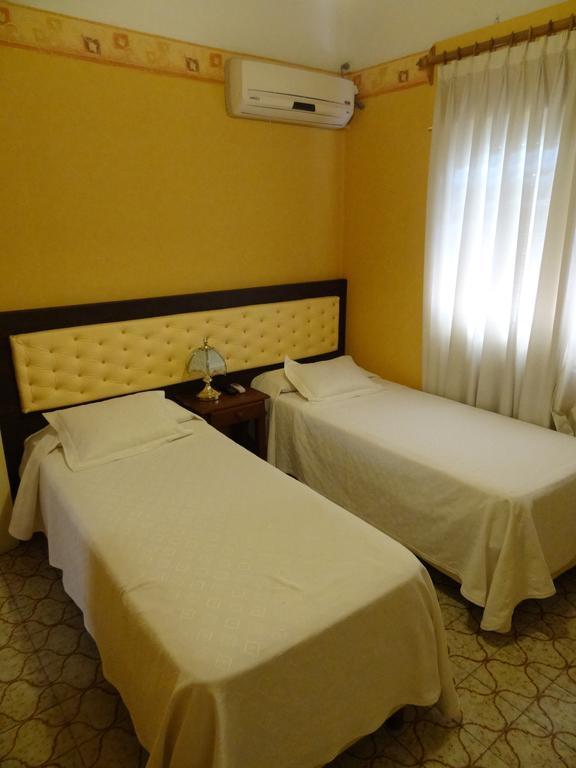 Mon Petit Otel Villa Carlos Paz Oda fotoğraf